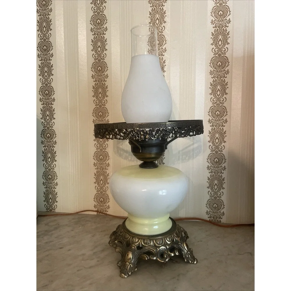 Vintage Oil Lamp Converted To Electrical Flower‎ Floral Hurricane Brass
